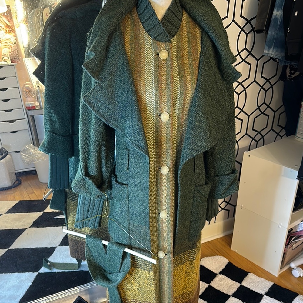 LAMB Green and Gold wool Women's Coat